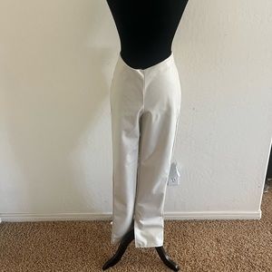 Elastic white leather like flair pants